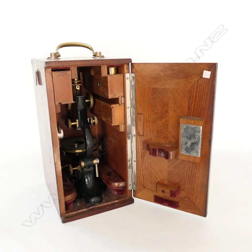 LEITZ, WETLER BRASS COMPOUND MONOCULAR MICROSCOPE No.94662, w TRIPLE HEAD, VARIOUS LENSES, IN BOX Image 1++